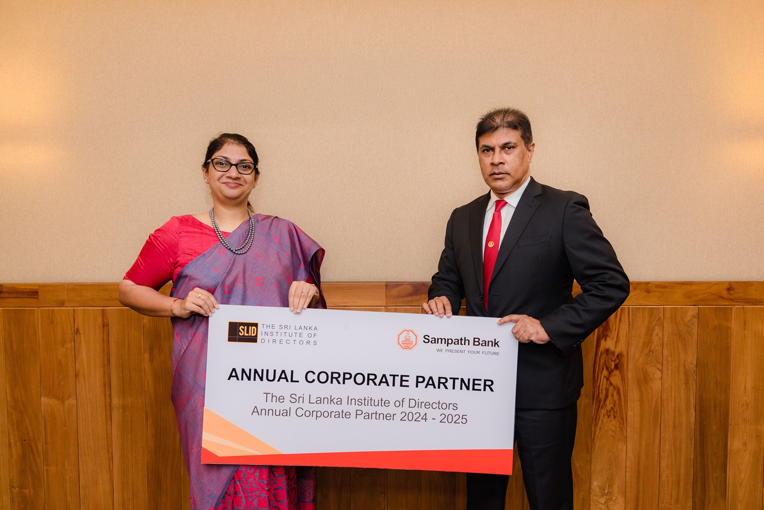 Sampath Bank at the forefront of Corporate Governance as Platinum Partner of The Sri Lanka Institute of Directors for the second consecutive year