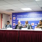 මිචලින්, ශ්‍රී ලංකා රතු කුරුස සමාජය හා පොලීසිය සමඟ එක්ව ත්‍රිරෝද රථ රියදුරන් වෙනුවෙන් ප්‍රථමාධාර සහ ආරක්ෂක රිය පැදවීම පිළිබඳ පුහුණු වැඩසටහනක් සංවිධානය කරයි