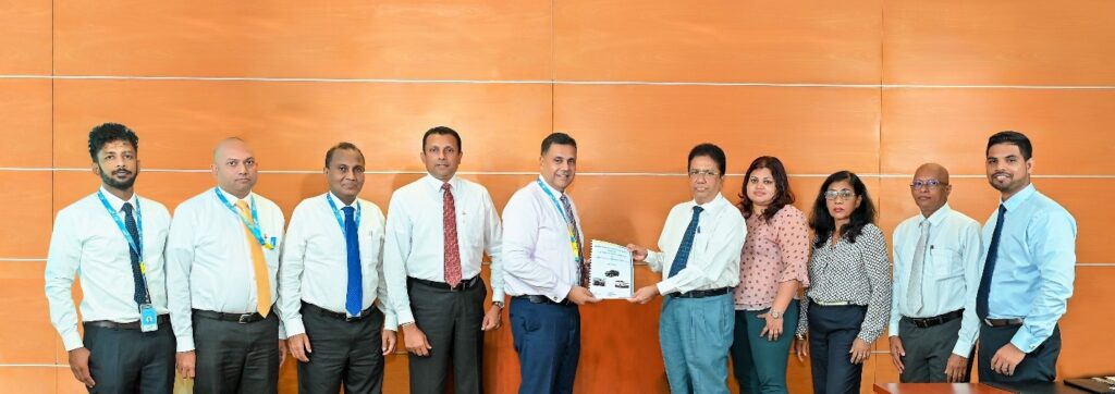 HNB, MAXUS ඉලෙක්ටි්‍රක් හා හයිබි්‍රඩ් වාහන සඳහා පුළුල් ලීසිං විසඳුම් ලබා දීමට Prestige Automobile සමඟ අත්වැල් බැඳගනී