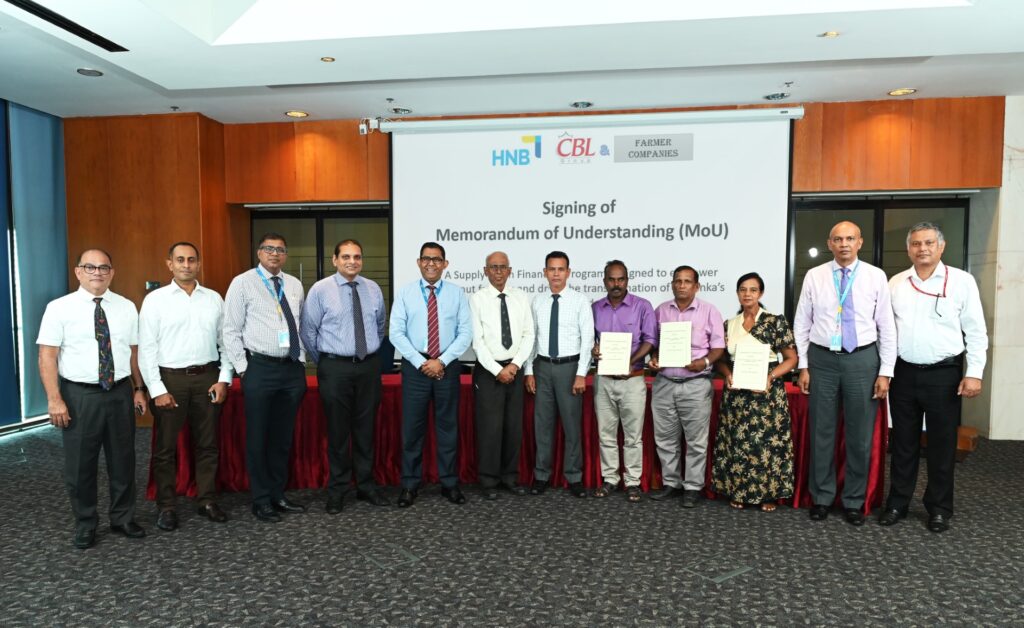 ශ්‍රී ලංකාවේ පොල් වගාකරුවන්ගේ වෙළඳපොළ ප්‍රවේශය ශක්තිමත් කිරීමට HNB සහ CBL Cocos එක් වෙයි