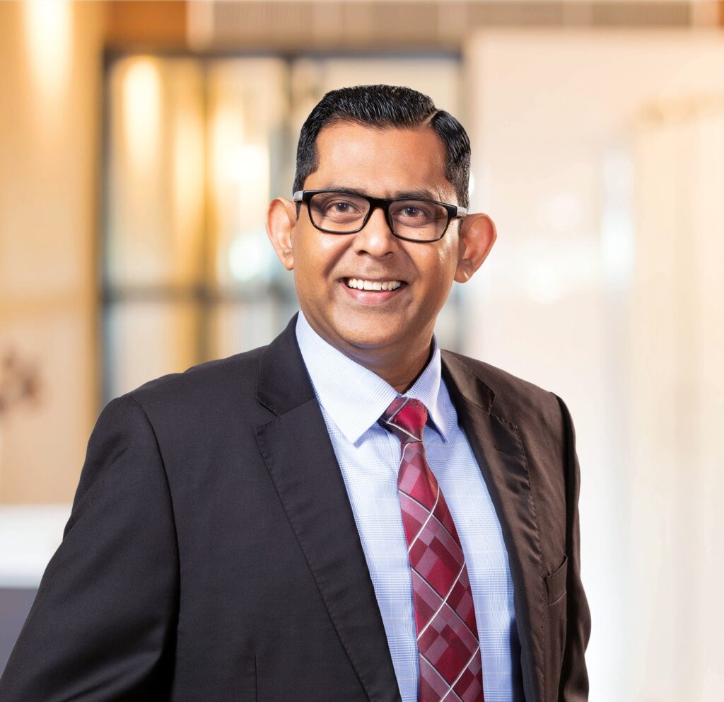 HNB කළමනාකාර අධ්‍යක්ෂ/ප්‍රධාන විධායක නිලධාරී දමිත් පල්ලෙවත්ත මහතා ශ්‍රී ලංකා බැංකුකරුවන්ගේ ආයතනයේ පාලක මණ්ඩලයට