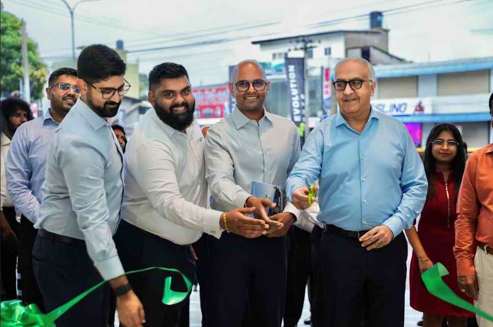 Evolution Auto ශ්‍රී ලංකාවේ පළමු බහු සන්නාම ඉලෙක්ට්‍රික් වාහන සේවා සංකීර්ණය පෑලියගොඩ දී විවෘත කරයි