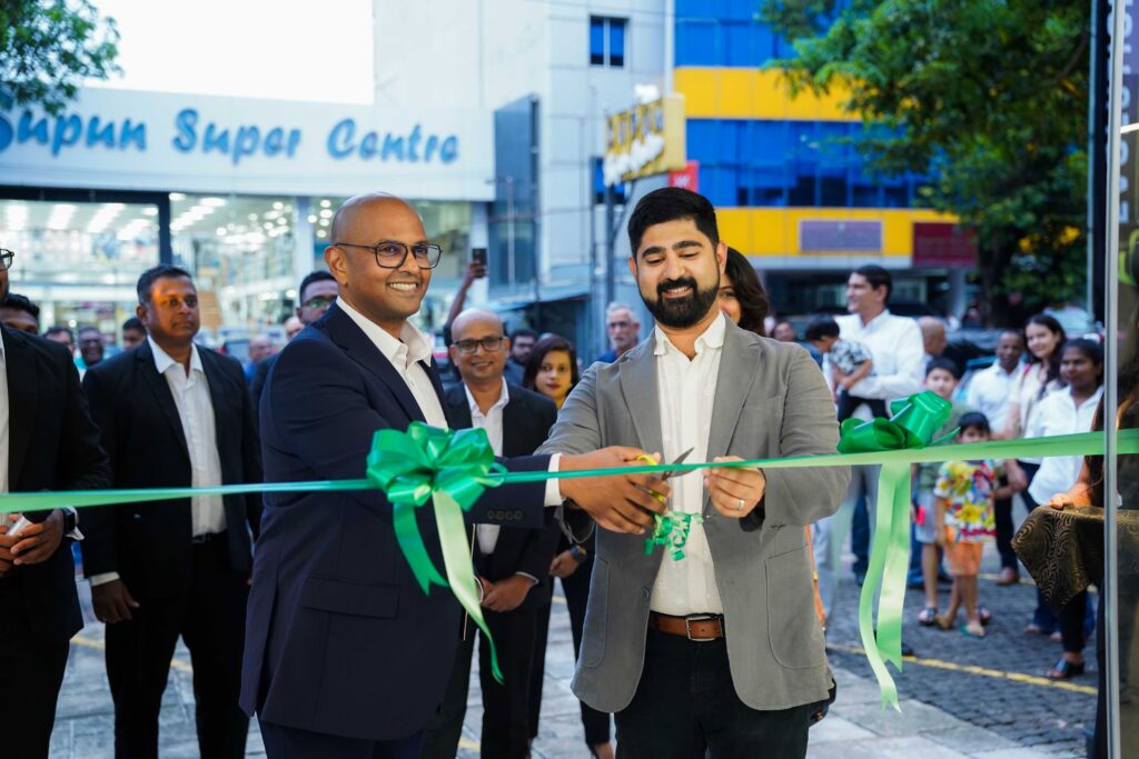 Evolution Auto ශ්රී ලංකාවේ ප්රමුඛතම විද්යුත් වාහන ප්රදර්ශනාගාරය නිල වශයෙන් විවෘත කරයි