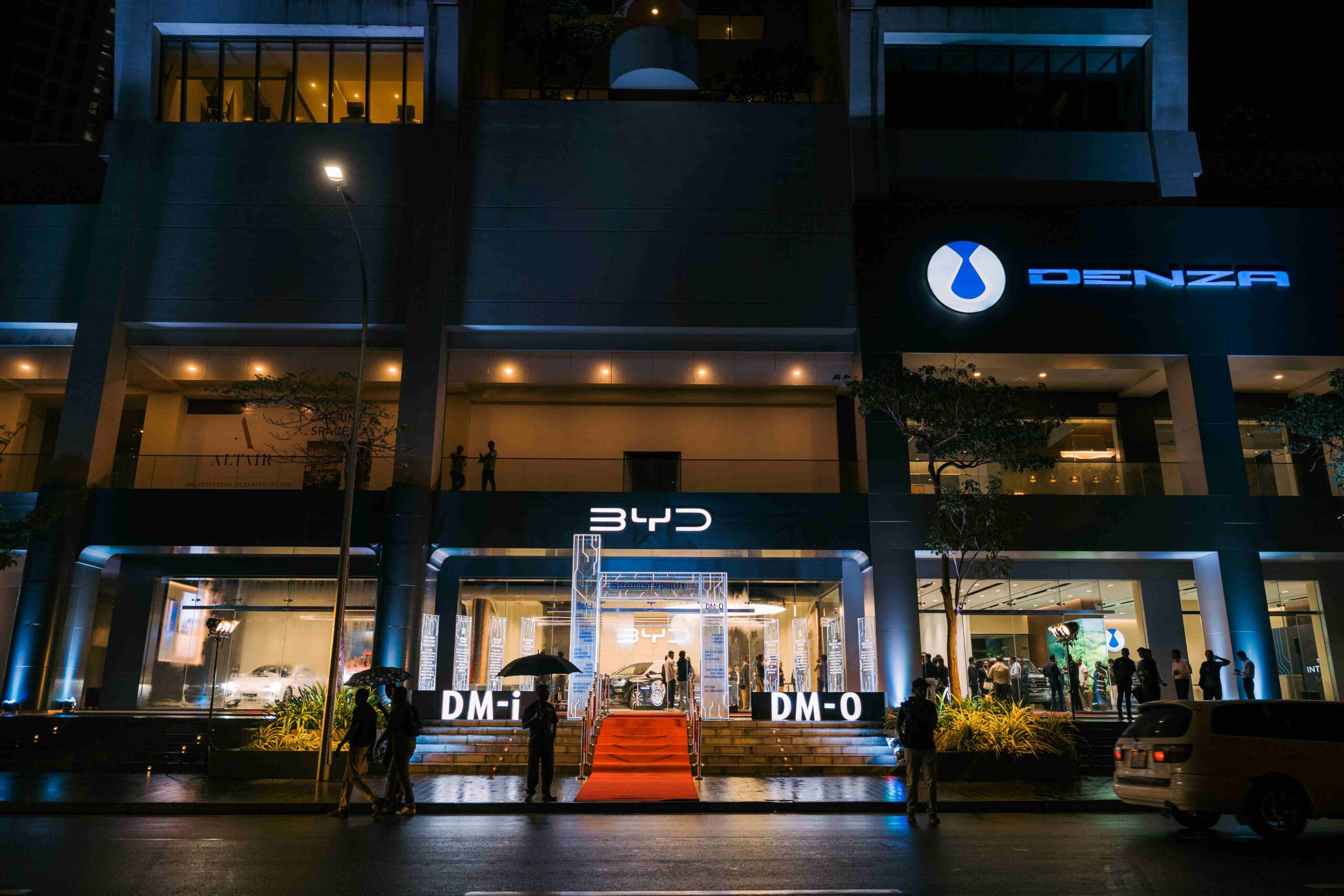 BYD සහ DENZA වාහනවලට පමණක් විශේෂයෙන් වෙන් කරන ලද Altair ප්‍රදර්ශනාගාරය JKCG Auto විවෘත කරයි