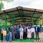 කොකා-කෝලා පදනම සහ හේලීස් වැවිලි සමාගම එක්ව ශ්‍රී ලංකාවේ වැවිලි ක්ෂේත්‍රයේ පළමු පුනර්ජනනීය ප්‍රතිචක්‍රීයකරණ මධ්‍යස්ථානය විවෘත කරයි