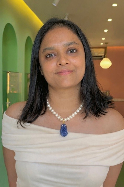 Behind the Sparkle: How a Sri Lankan Creator is Using TikTok to Educate the World About Gemstones